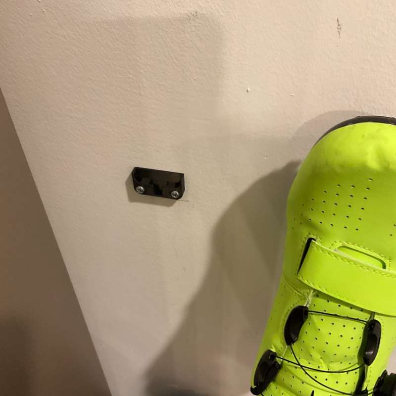 Supporto a Parete per Scarpe d - Cycling Gear Organizer Wall recensione e prezzo